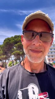 Sonntags in Canyamel…Heute gönn ich mir mal@ne kleine Chill-Time am Strand von Canyamel. Anderes Flair, weniger Leute und auch einfach nur schön.“Wo die Seele zu Hause ist” #canyamel #mallorca #strand #meer #sundayvibes